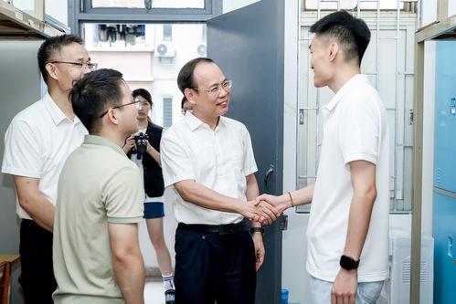 薪火相傳 廣工喜迎1.5萬新生，三代同校見證育人傳承